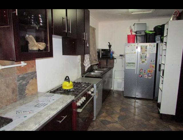 3 BEDROOM HOUSE FOR SALE IN WHITE RIVER EXT 3